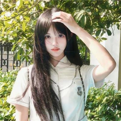 轻轻拂过